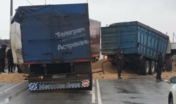 В Астраханской области столкнулись два грузовика. Есть жертвы
