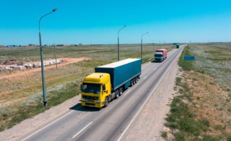 В Астраханской области для большегрузов временно ограничили движение по федеральной трассе