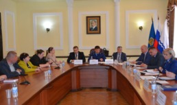 Астраханцев призывают подключиться к решению коммунальных проблем в городе