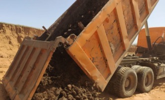 Астраханец на протяжении нескольких дней сбрасывал нефтесодержащие отходы в Икрянинском районе