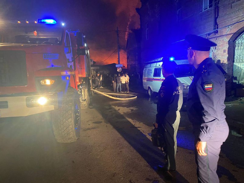 Астраханская областная прокуратура начала проверку по факту пожара на рынке Большие Исады