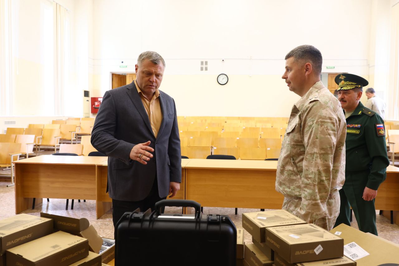 Игорь Бабушкин встретился в Знаменске с военнослужащими