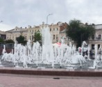 В Астрахани включили фонтаны
