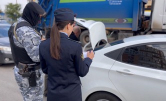 В Астраханской области приставы продолжают изымать машины должников прямо на дороге