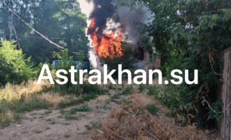 В Астрахани пожар на электроподстанции оставил местных жителей без света