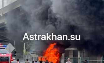 В Астрахани под Новым мостом сгорела «ГАЗель»