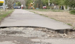 Астраханцы снова жалуются на проблемы с дорогами