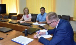 В Астрахани кандидаты на депутатский мандат подают документы на регистрацию