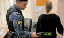 Астраханцы пытались пронести в суды запрещенные предметы