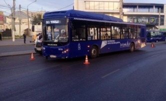 Две астраханки получили травмы в автобусе из-за резкого торможения