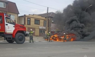 Спасатели рассказали, почему в Астрахани горят автомобили