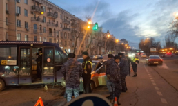 Из-за столкновения «Волгабаса» со спецтранспортом Росгвардии пострадала 65-летняя астраханка Из-за столкновения «Волгабаса» со спецтранспортом Росгвардии пострадала 65-летняя астраханка