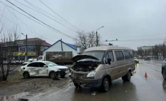 В Астрахани произошло ДТП, пострадали дети