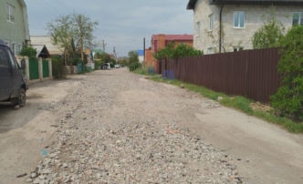 В Астрахани приводят в порядок грунтовые дороги