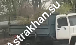 «Астраханские тепловые сети» устроили свалку на улице Августовской