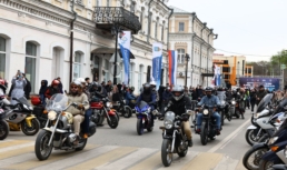 В Астраханской области торжественно открыли мотосезон В Астраханской области торжественно открыли мотосезон