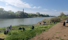 Астрахань на выходных приводили в порядок в ходе субботника субботник