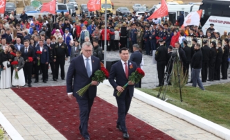 У Мемориала Славы воинам 28‑й Армии в Хулхуте состоялся торжественный митинг