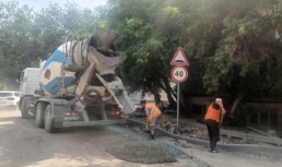 В центре Астрахани благоустраивают тротуары