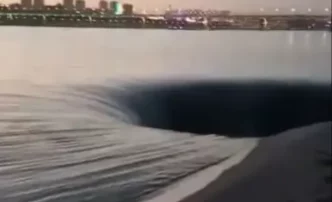 водоворот на Волге