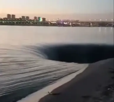 водоворот на Волге