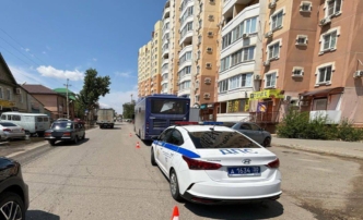 В Астрахани из-за резкого маневра пассажирского автобуса пострадал годовалый малыш