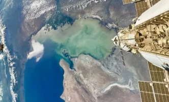 Российский космонавт показал Каспийское море с орбиты