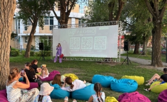 Астраханцев приглашают посмотреть кино под открытым небом