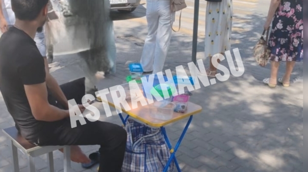 Астрахань превращается в Анапу: на улицах города стали продавать черепах