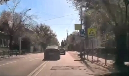 В Астрахани автоледи ответит за грубое нарушение Правил дорожного движения В Астрахани автоледи ответит за грубое нарушение Правил дорожного движения