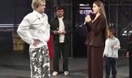 На концерте Егор Крид вручил юной астраханке ключи от Lamborghini Urus