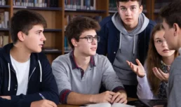 Юные астраханцы могут проявить себя на Всероссийском научном форуме «Шаг в будущее» Юные астраханцы могут проявить себя на Всероссийском научном форуме «Шаг в будущее»