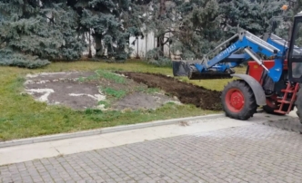 Парки и скверы Астрахани готовят к морозам