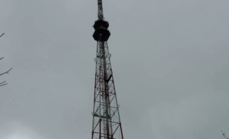 Сегодня телебашня в Астрахани включит праздничную подсветку