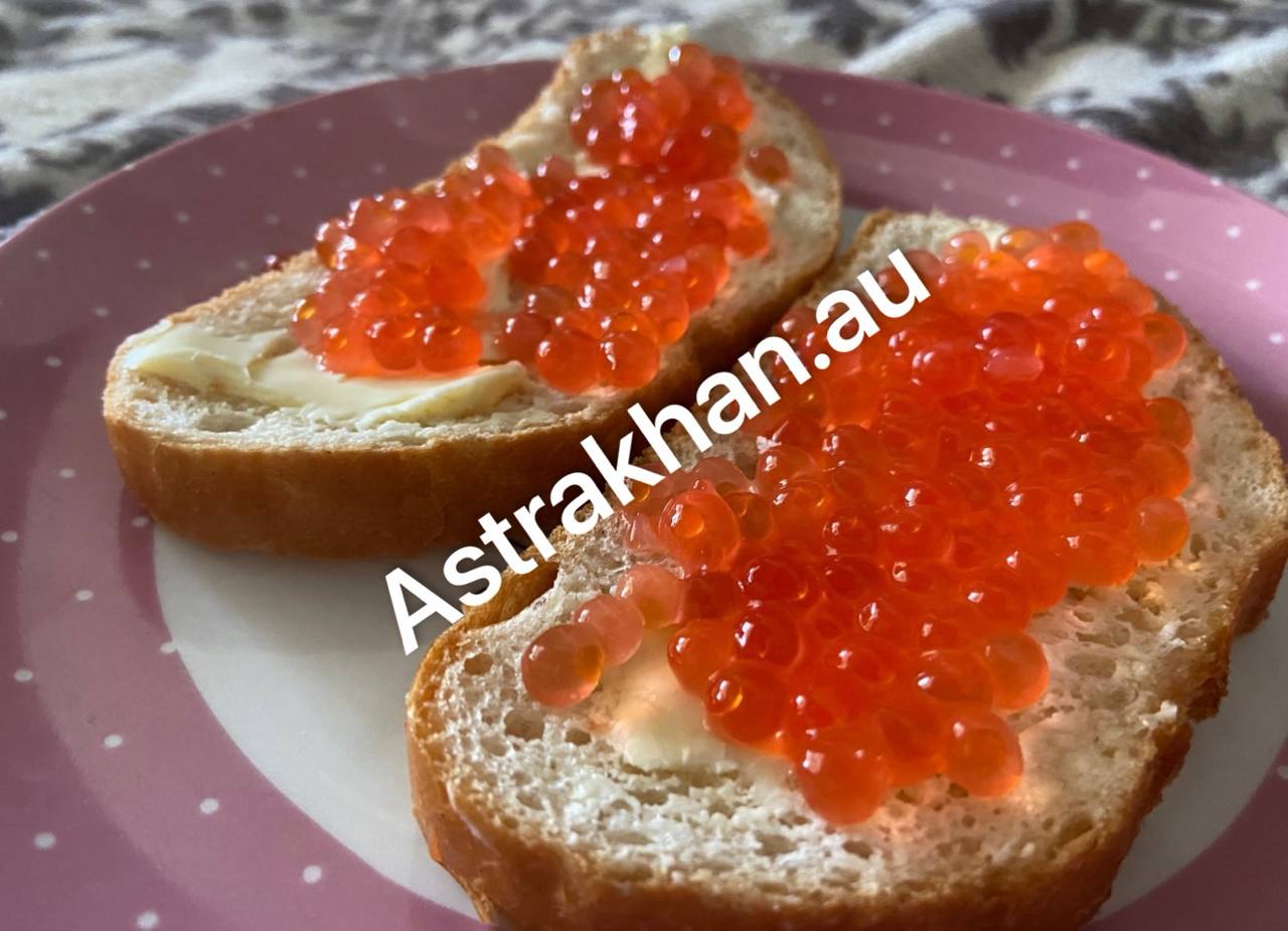 «Я деньги не печатаю»: цены на красную и черную икру встревожили астраханцев