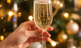 Перед Новым годом цены на шампанское преподнесут сюрприз россиянам