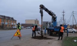 В Астрахани на улице 1‑ой Виноградной приступили установке фонарей В Астрахани на улице 1‑ой Виноградной приступили установке фонарей