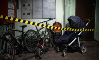 Коляски в подъезде