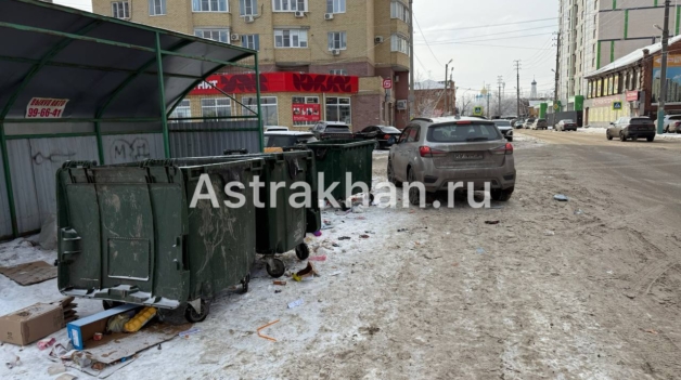 Астраханцы возмущены вывозом мусора в 3 часа ночи: в чем причина Вывоз мусора