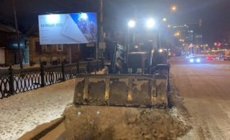 За ночь с&nbsp;улиц Астрахани коммунальщики вывезли 450 кубометров снега