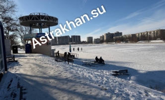 Цена жизни – 350 рублей: в&nbsp;Астрахани торгуют «опасностью» на&nbsp;льду