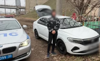 Молодой астраханец привлек внимание полицейских благодаря нестандартным номерам на&nbsp;авто