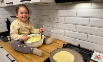 Масленица: печем блины вместе с&nbsp;детьми