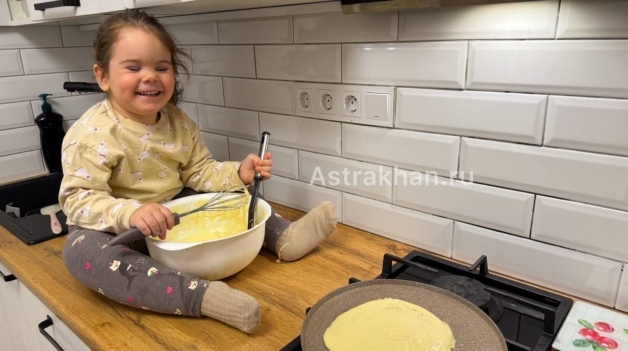 Масленица: печем блины вместе с&nbsp;детьми