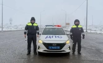 В Астраханской области Госавтоинспекторы оперативно привезли в&nbsp;больницу девочку, нуждающуюся в&nbsp;экстренной помощи